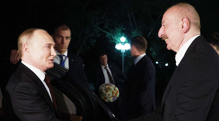 Путин посещает Баку для стратегических переговоров
